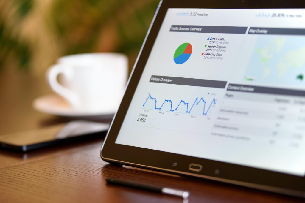 Time Tracking Tools that Go Beyond Monitoring: Insight, Not Micromanagement